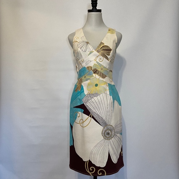 Size 4, fitted unique sleeveless dress. - Picture 1 of 11